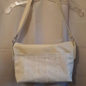 NEW Southwestern Aztec Medallion floral Shoulder bag Purse Faux Leather Ivory Gr